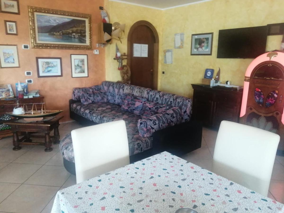 B&B Villa Anita Bellano Εξωτερικό φωτογραφία